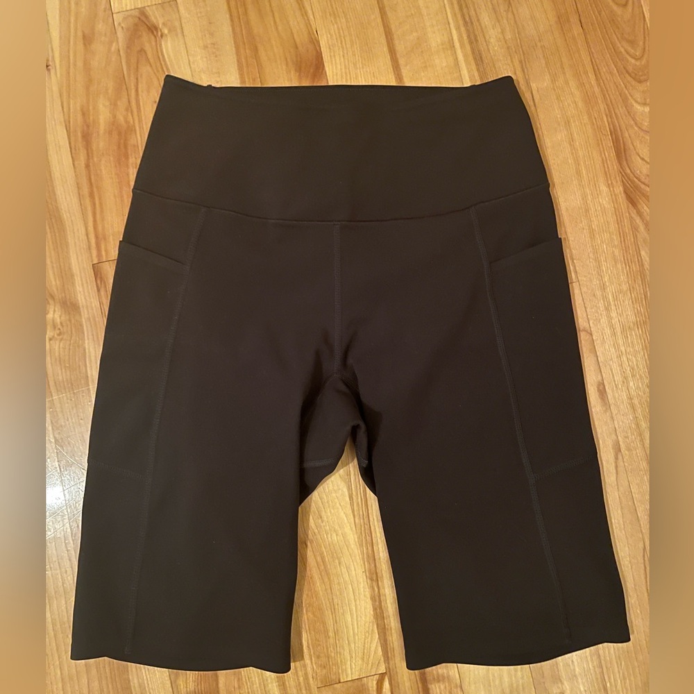 Women's Black High-Waisted running shorts